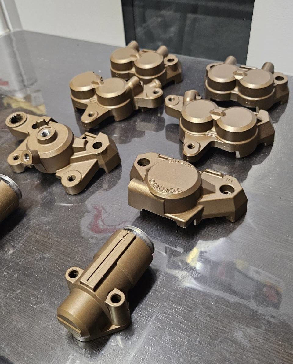 キャリパー ガンコート仕上がり