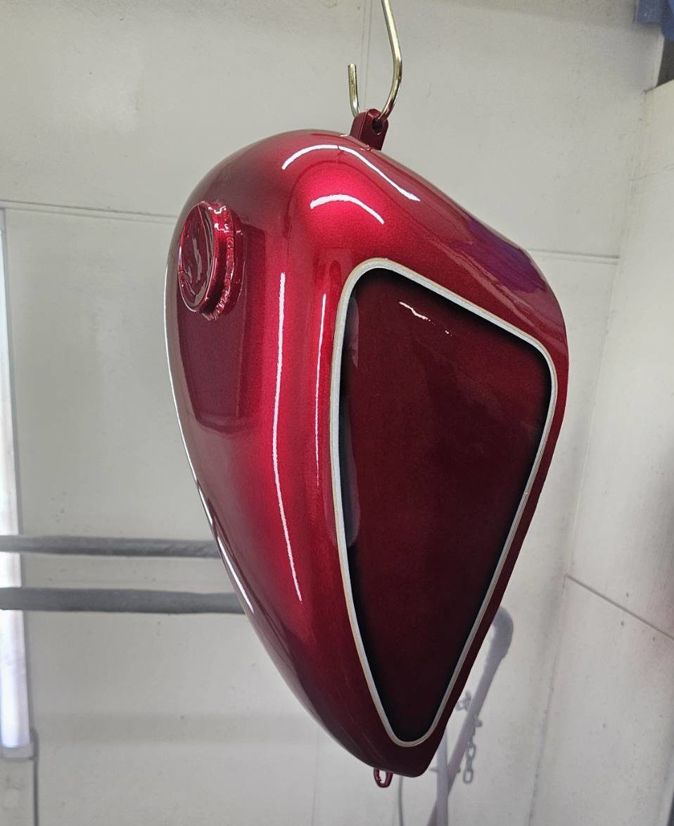 SR400 チョッパースタイル外装 塗装仕上げ