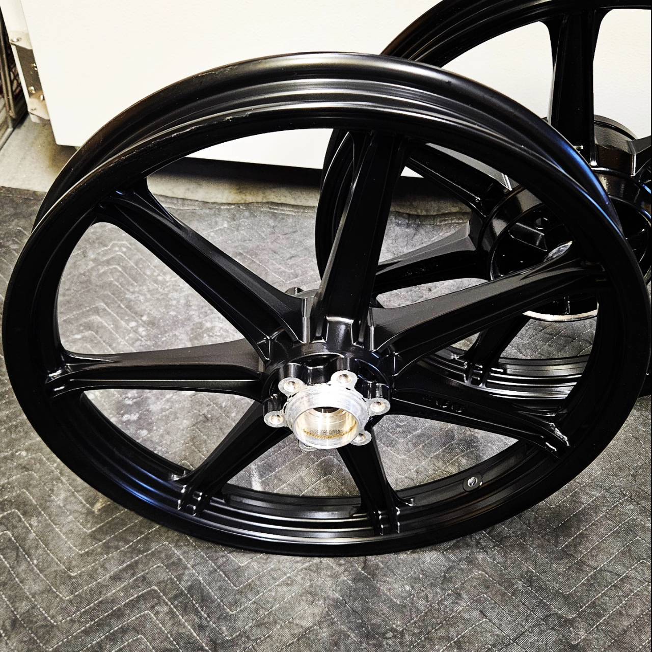 SR400ホイールパウダーコート塗装